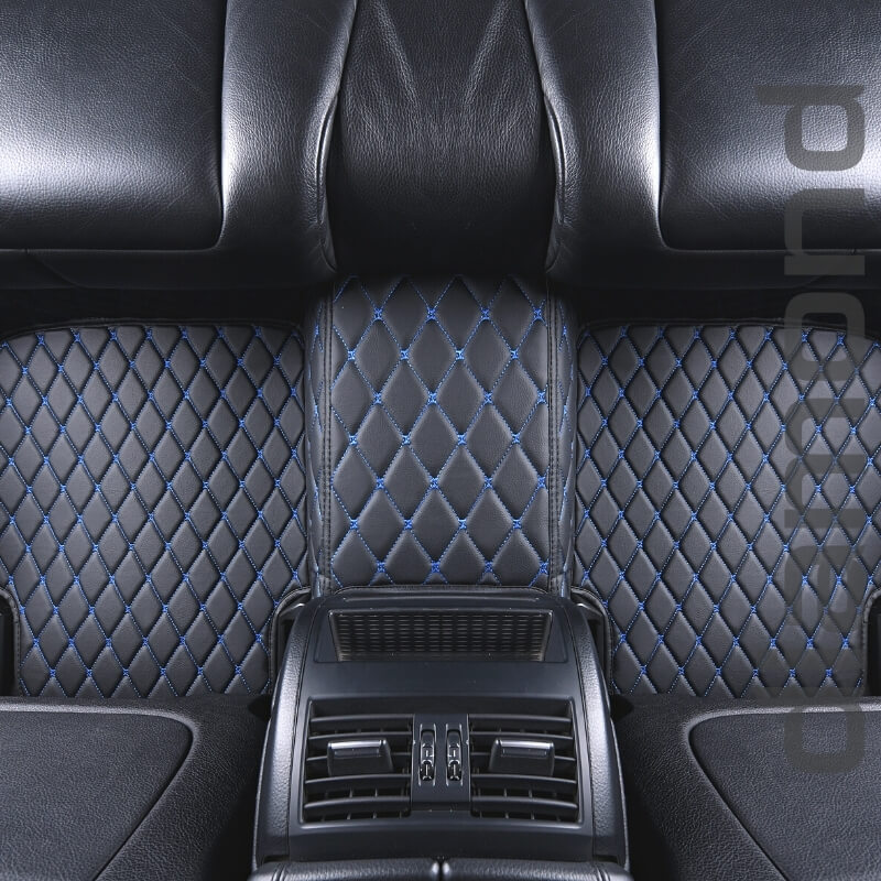 https://diamondofficial.b-cdn.net/wp-content/uploads/2023/09/black-and-blue-diamond-car-mats-4.jpg